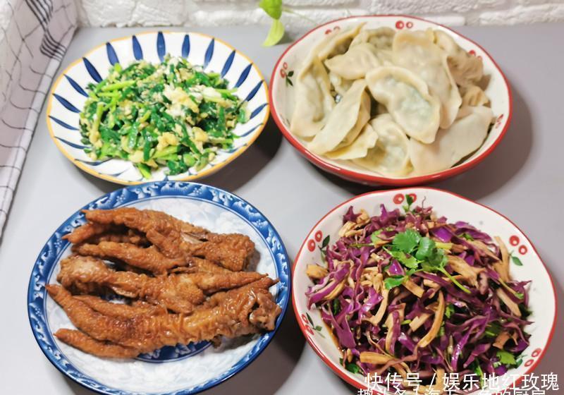 女儿寒假回来加餐,吃饺子搭配3道菜,女儿:还是在家吃饭幸福