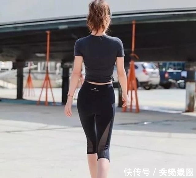 打底裤|打底裤没有束缚感,都市妹子穿起来十分利落