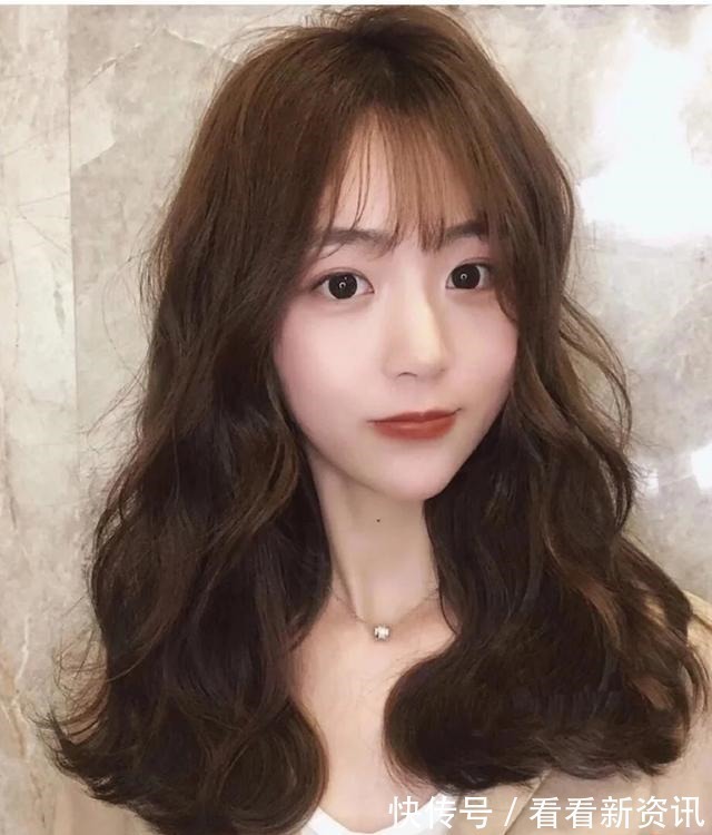 发型 好看发型有很多,唯有“气质款”惹人爱,这4款你更喜欢哪个呢!