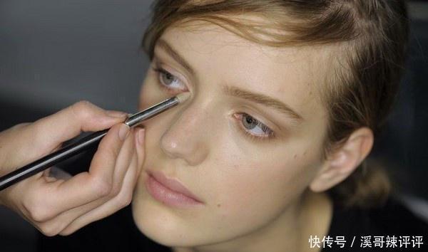 眼线|10个化妆小技巧，让新手小白的你，妆容更高一级