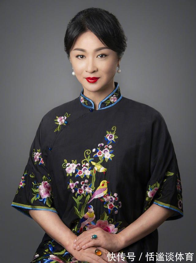 与孟非对打,吻谢娜,骂金星,吼宁静的乐嘉,终于把自己作没了