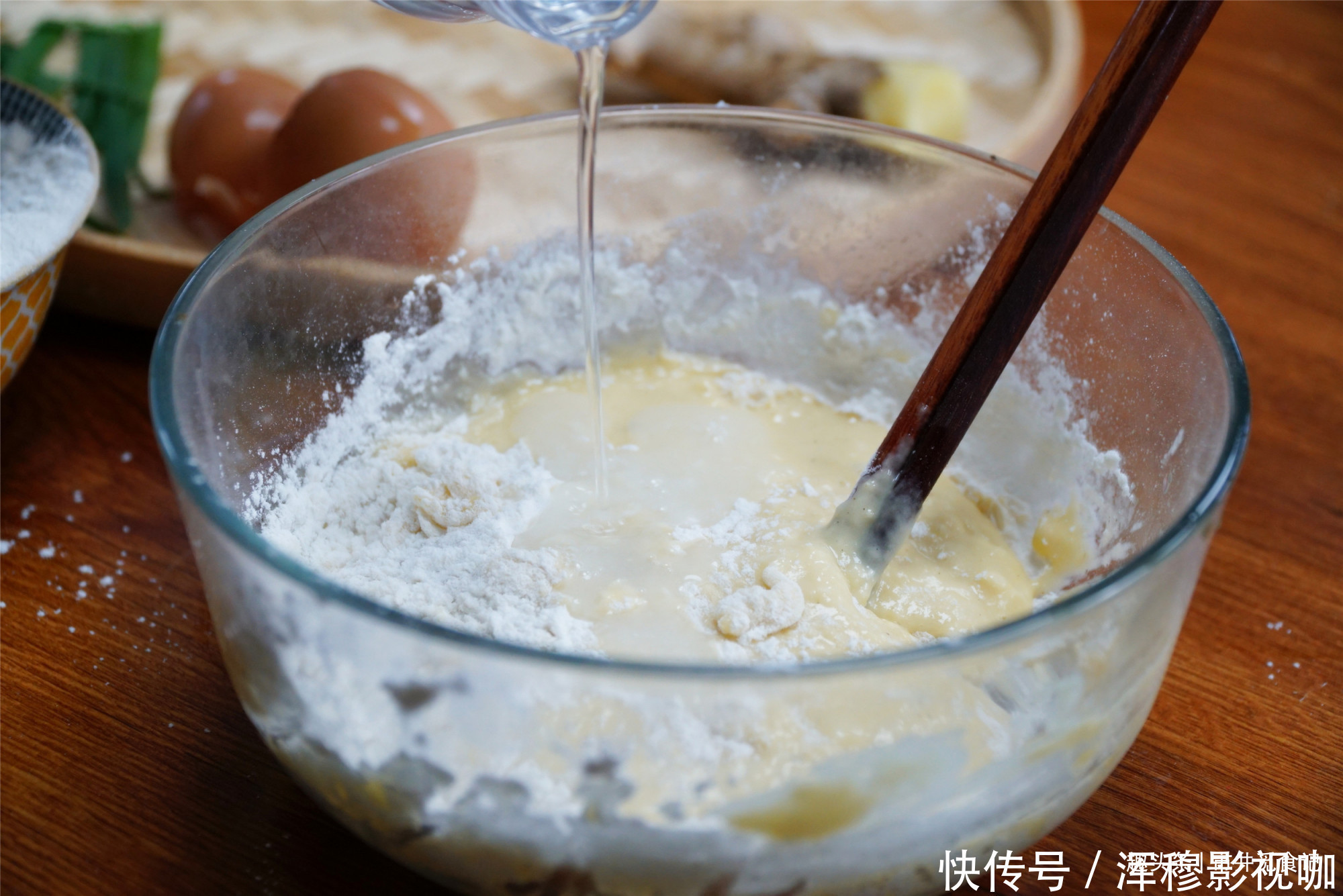 秋后|立秋后,这海鲜物美价廉,一次买5斤,煎一煎,比章鱼小丸子还香