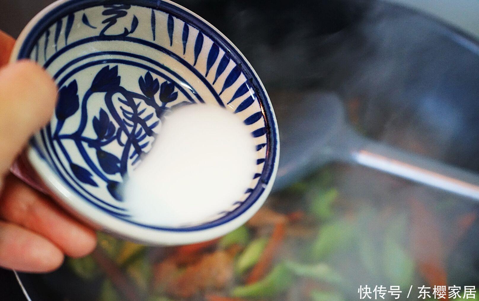 下饭|家常小炒:胡萝卜香菇炒肉,营养均衡制作简单,下饭又快手