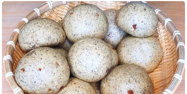 黑豆花|81岁奶奶吃了30年的黑豆花生养生法,调补气血又乌发,越吃越精神