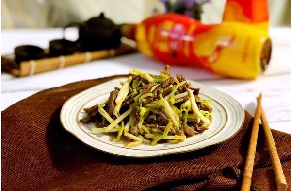  春节餐桌上的美味，牛肉的别样吃法，学会给家人做着吃