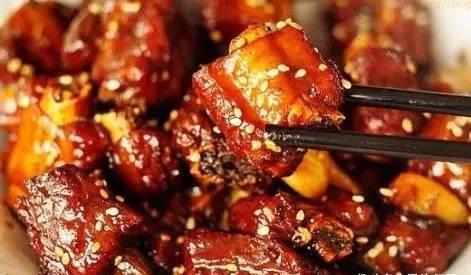 喜欢|喜欢吃荤的看过来,小鸡炖土豆、红烧鸭血、糖醋小排,动手做起来