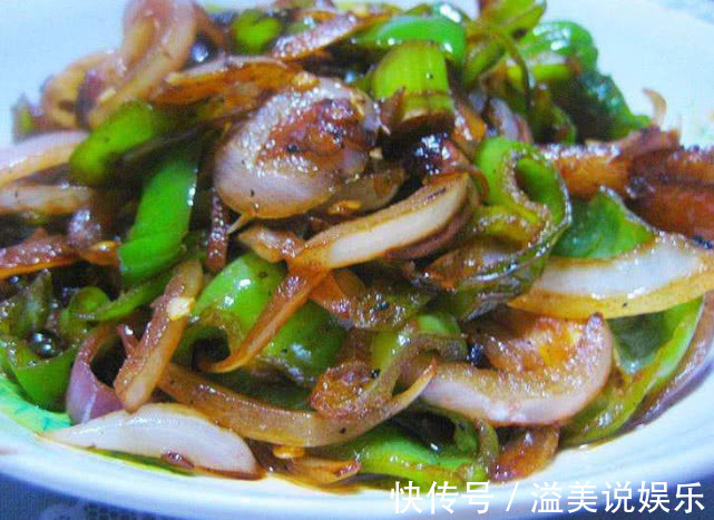青椒炒洋葱|洋葱和“它”是绝配,隔天一次,血管不堵,嘴巴不臭,身体强壮