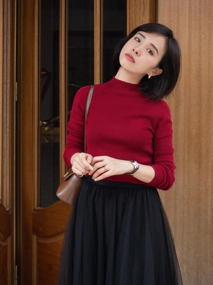 高领|岁月不败美人,时髦女人都穿“彩色毛衣”,帮你打造好气质