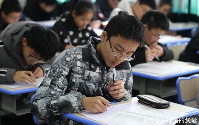 考试答题时的“尴尬”时刻，很多学生有过相似经历，学渣几乎全中