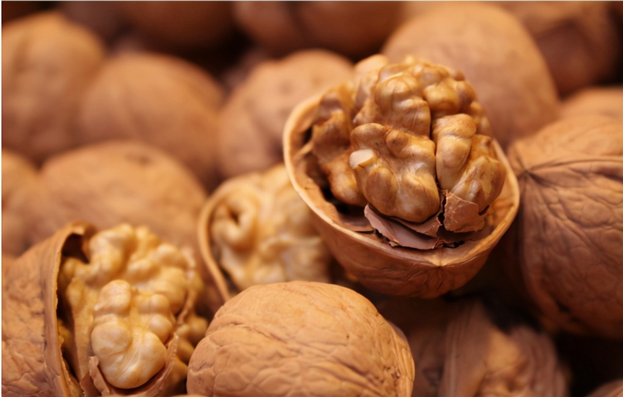 羊肉|孕期不要暴饮暴食，这几种食物可以多吃，对胎儿身体好