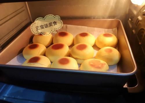 6两面粉,4个鸡蛋,不加一滴水,喜庆小饼这样做,比蛋糕还要香