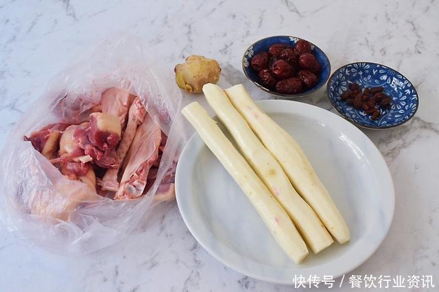 "冬日进补,春日打虎。"山药红枣老鸭汤,增强免疫力润肺又降燥