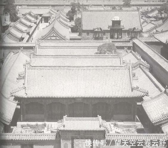 康熙专门给一人修了宫殿,乾隆却住不够,