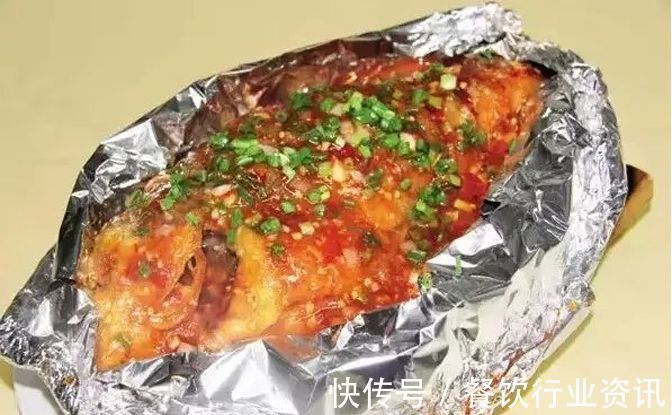 豆豉拌鱼皮、红油捞汁螺头、创新秘制鲈鱼制作方法