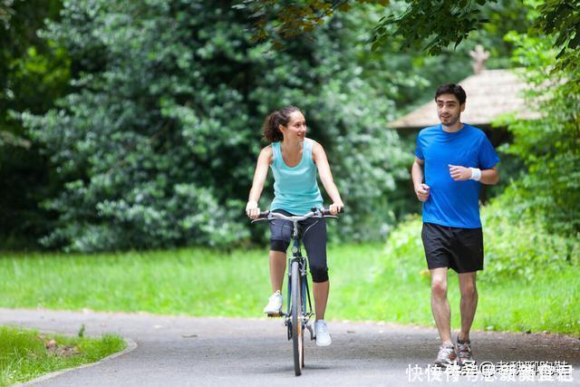 同样是一线大牌，耐克和阿迪之间差距多大？谈谈两者的优劣