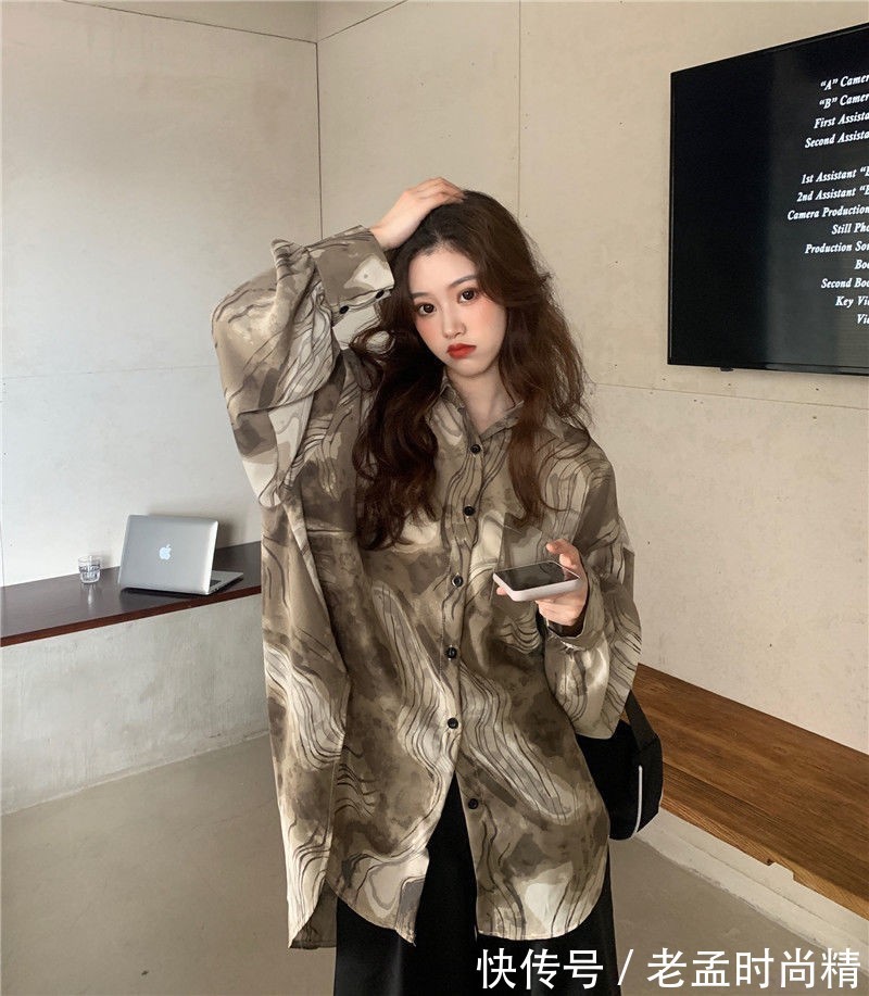 色系 秋季港风长袖衬衫,复古拽姐风情,让人心动的瞬间