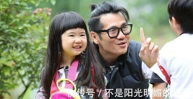 有種逆襲叫曹格女兒,曾被吐槽像蠟筆小新,褪去嬰兒肥后卻很漂亮