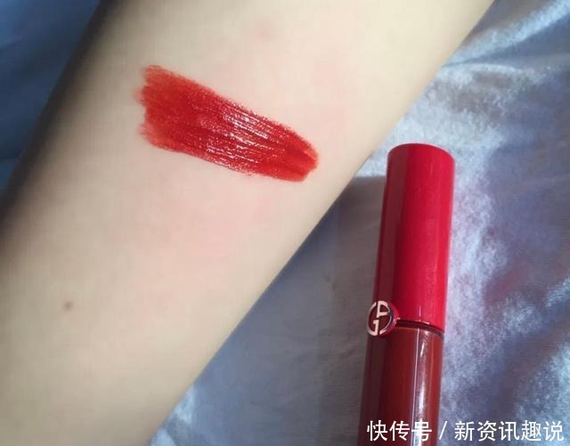 黄皮|黄皮偏黑的女生,口红怎么选专属黄黑皮的显白色,别选错了