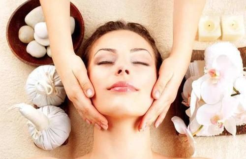 胃经|拍打一条经络,能让你“面如桃花”,不信你可以试试