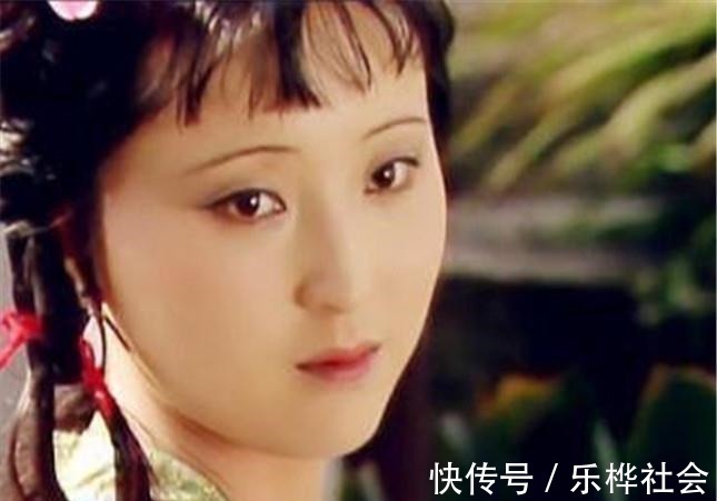 红楼梦$红楼梦:凤姐“指桑骂槐”,直接把宝钗骂得心跳加速、热血上涌