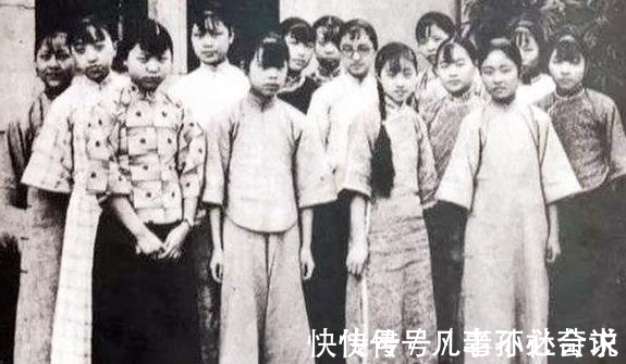 女权主义&此人发明1个汉字,却被中国女性骂了三年,如今每个女性都在用