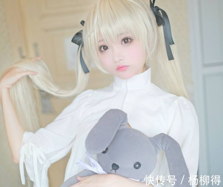 坦克|坦克穹妹漫展重压“痛车”,粉丝这坦穹的白丝是不是有点奇怪