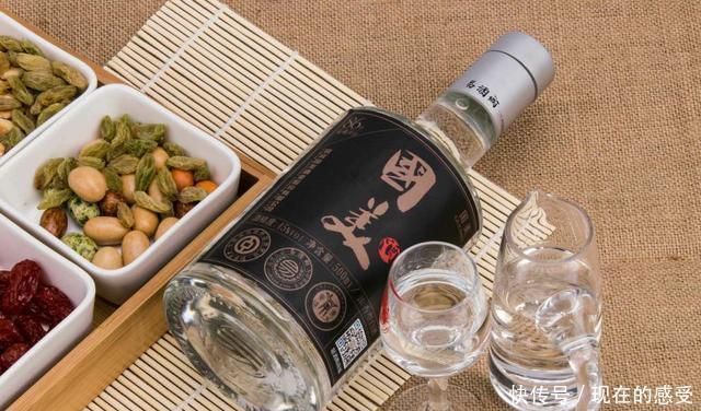 牛栏山|明明是酒精勾兑酒为什么标注“陈酿”15元一瓶牛栏山二锅头喝的人还不少!