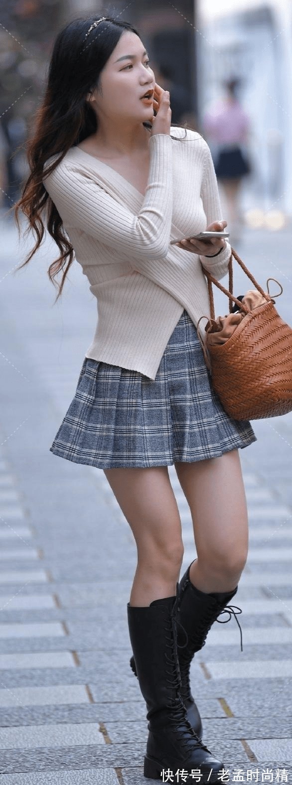 时尚|“校园风”的搭配减龄又时尚,迎来了怀念少女时代的女性喜欢