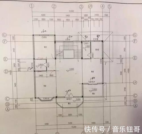 自建房|闺蜜家的自建房才花50W,还带私人花园、鱼塘,我真不信!
