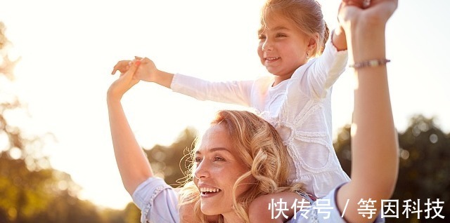 父母|父母不能陪孩子一辈子,一定要教会孩子3件事,以便未来更好成长