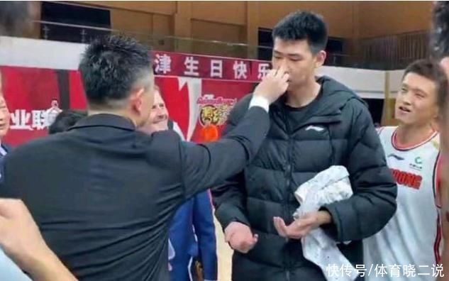 杜锋|广东宏远惨败深圳!杜锋外甥成球队老大，马力克被骂，一人成惊喜