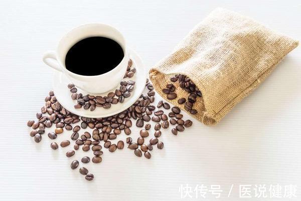 骨密度|老了后,不想被骨质疏松“缠上”,提前做好预防措施,牢记这8点