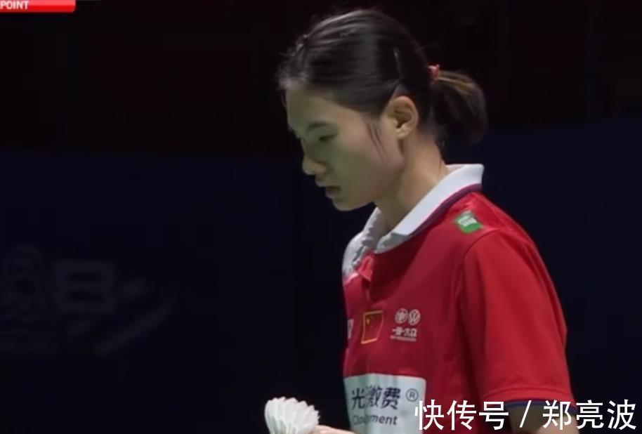 逆转|2比0爆大冷,国羽小将淘汰10号种子,两局都是逆转,女单2人进8强