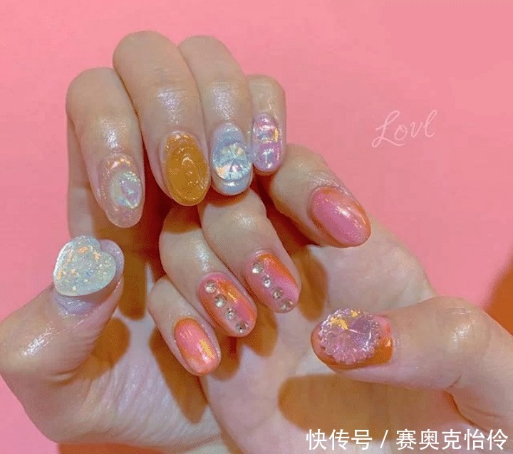 温柔可爱的果冻感美甲,拿图去做!