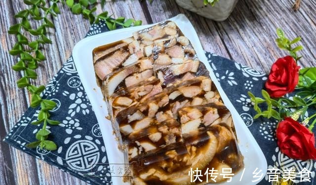 一入冬，家里的“大厨”老爸就会做他的招牌菜，Q弹爽口全家爱吃！