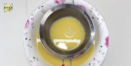  创意年菜：鸡蛋豆腐，用锅蒸出来的豆腐，制作简单，还能控制口感