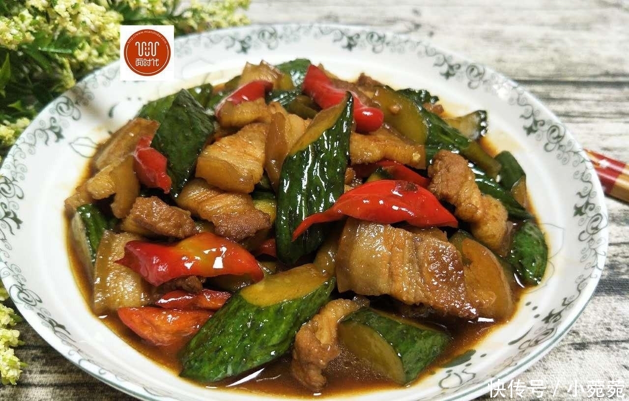 黄瓜又一新做法,比凉拌黄瓜还要好吃百倍,大人小孩抢着吃!