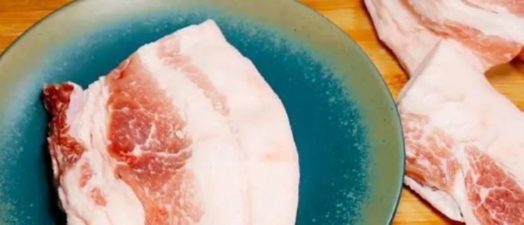 保存肉别直接冷冻，难怪口感差！教你一招，放半年也新鲜，特软嫩