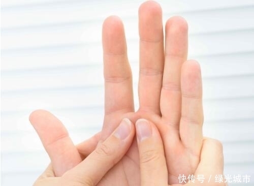 十指连心|十指连心,每天搓揉手指,可提高免疫力防百病,绝不能错过
