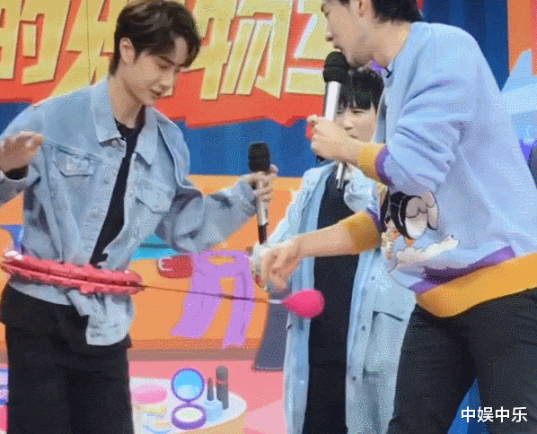 健身|美女爱穿“无痕裤”,窈窕身姿格外养眼,网友:运动的女孩都很美