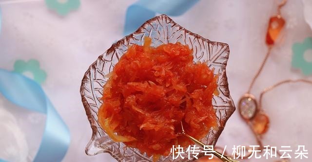 秋季干燥,要常吃这食材,4块一斤营养高,剥好皮再熬一熬好香呀!