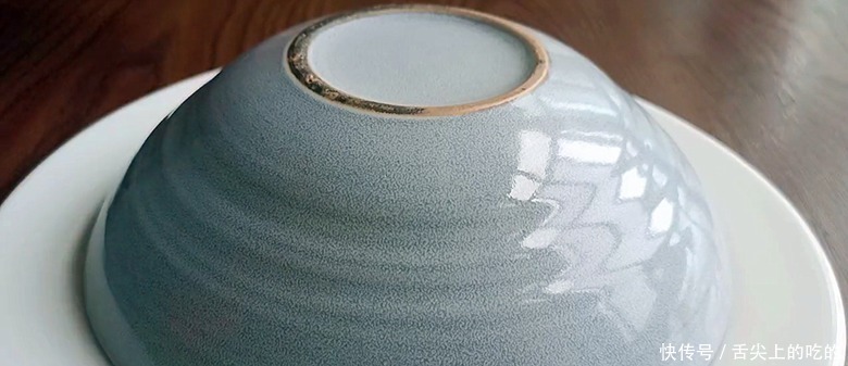 五花肉不要红烧啦,淋2个鸡蛋,你想不到的做法,每次上桌不够吃