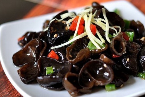 胆结石|立秋后，吃黑木耳好处多，错误搭配对身体不好，却有很多人不清楚