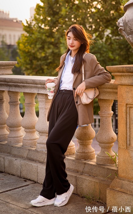 格纹裤|今秋流行这些“显瘦神裤”，一键拉伸腿长，效果堪比换腿