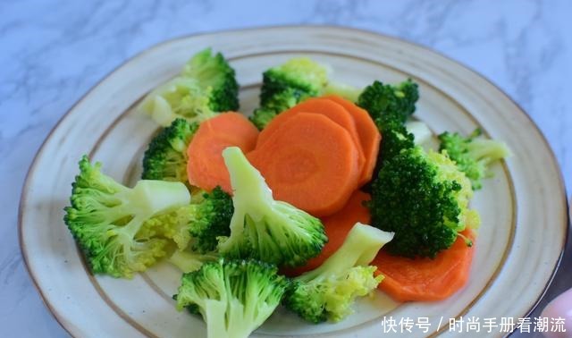 秋天牛肉这样吃,不油不腻,好吃下饭,汤汁都不剩一滴,太香了