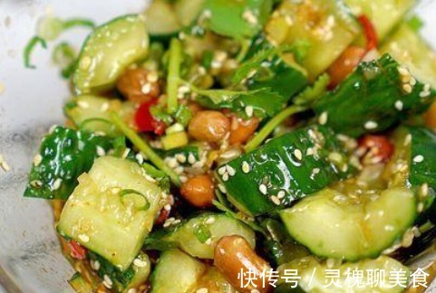 苏打粉|做凉拌黄瓜,最忌直接加盐!大厨教你正确做法,酸脆可口特入味!