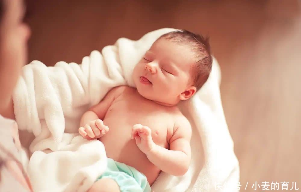 孩子|仰卧、俯卧、侧卧……到底哪种睡姿是最安全呢?