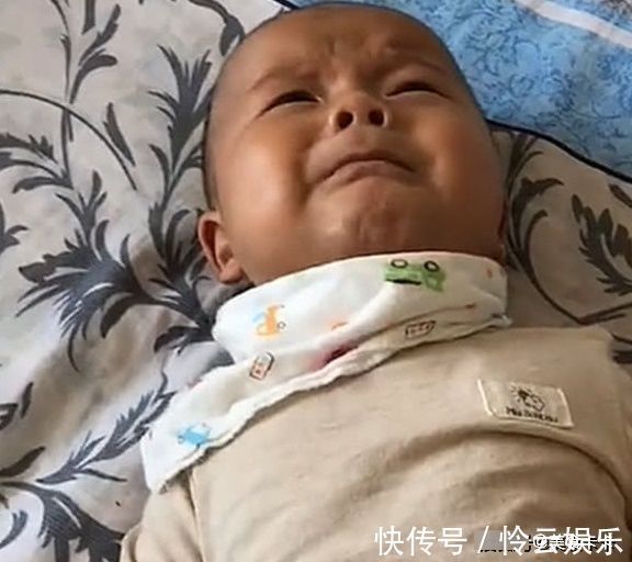 妈妈的话|宝宝睡醒后没看到妈妈,边哭边喊“妈妈”,声音听起来让人揪心