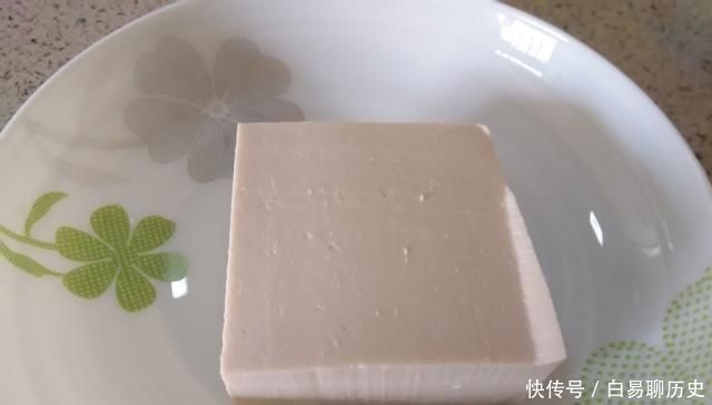 香气扑鼻|豆腐做法千万种，原来还能这么做，不用炒不用煮，香气扑鼻味道好