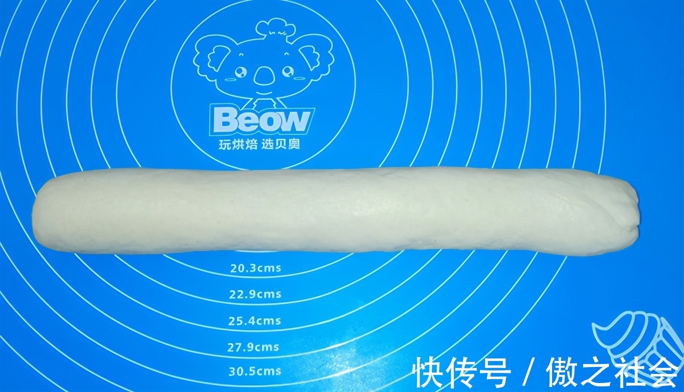 面团|这才是玉米面馒头简单的做法，一揉一切，香甜又暄软